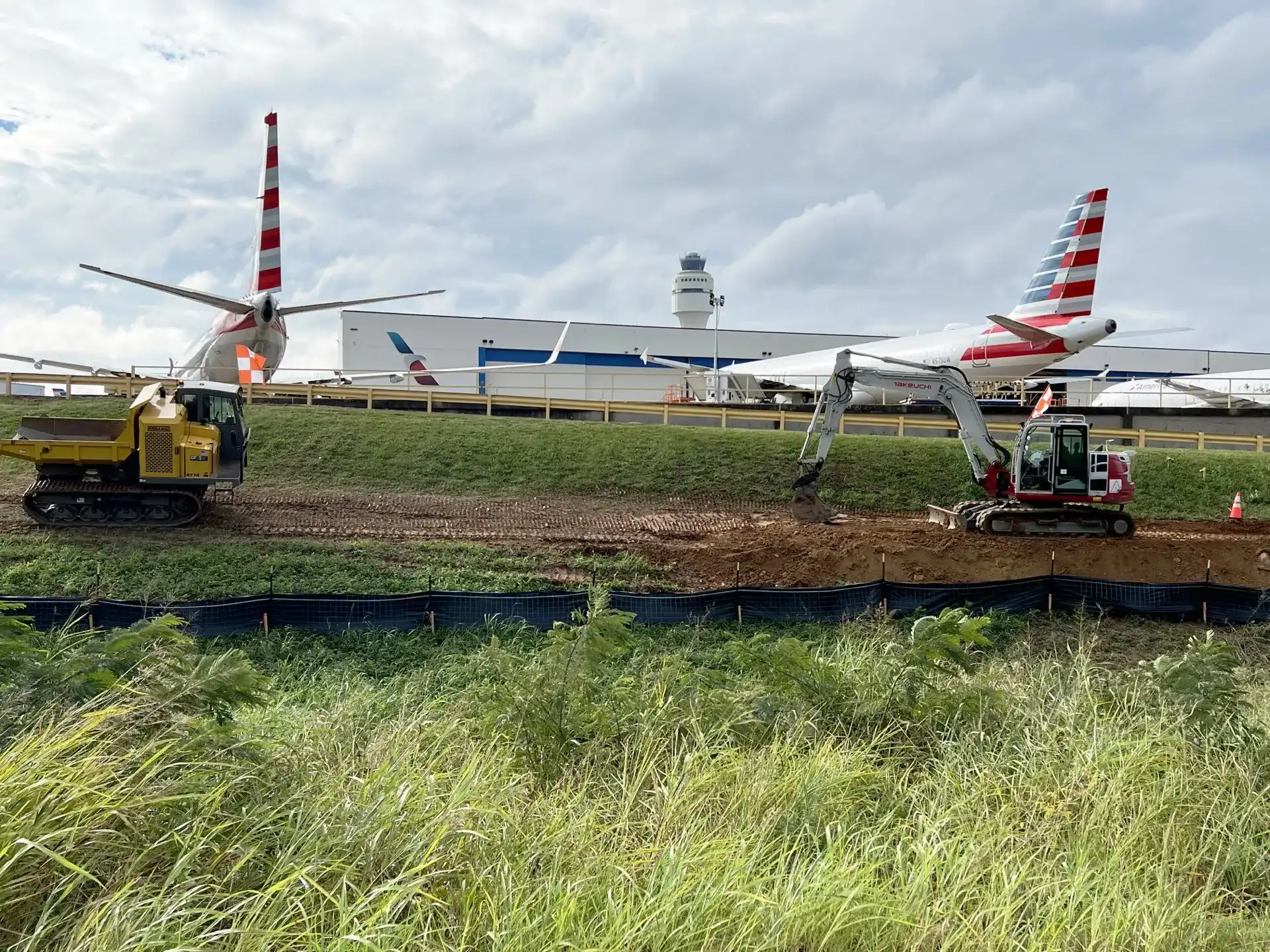 Bentonite Hydraulic Cut-Off Wall Installation